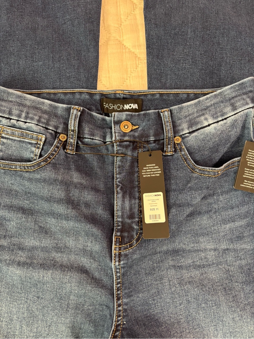 Fashion Nova Play Nice Flared Leg Jeans Sz 11 NWT * - Picture 7 of 10